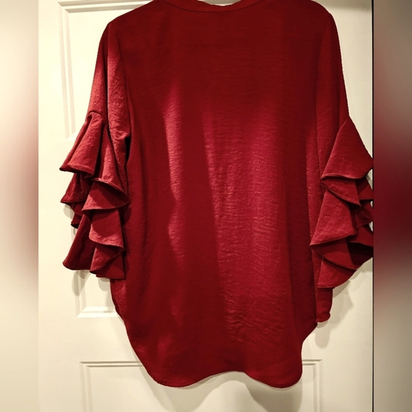 Vince Camuto Women's Burgundy Blouse sz medium NWOT - Picture 4 of 5